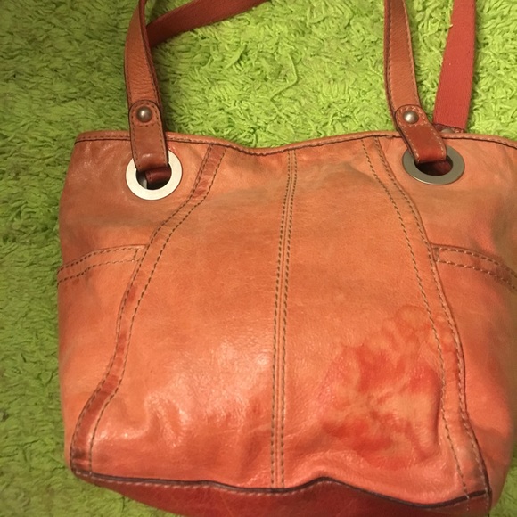 Clearance 🛍 Fossil handbag. - Picture 2 of 8